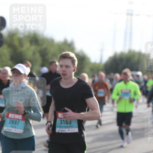 03.10.2024 - Köhlbrandbrückenlauf Fuchs,  Jonas http://msf.ph/oto/7182916 03.10.2024 09:17:45 Position 3 2697, 3163 meine-sportfotos.de