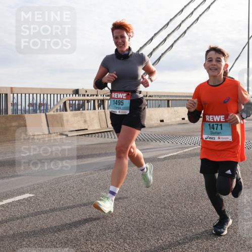 03.10.2024 - Köhlbrandbrückenlauf Matties Gatica Varas http://msf.ph/oto/7182920 03.10.2024 09:25:13 Position 2 1495, 1471, 1571, 2728 meine-sportfotos.de