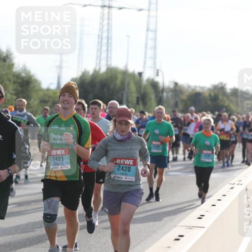 03.10.2024 - Köhlbrandbrückenlauf Fuchs,  Jonas http://msf.ph/oto/7183029 03.10.2024 09:17:50 Position 3 3731, 4, 2421, 2420 meine-sportfotos.de
