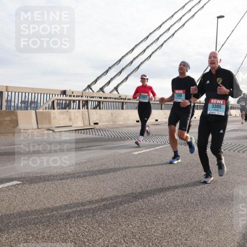 03.10.2024 - Köhlbrandbrückenlauf Matties Gatica Varas http://msf.ph/oto/7183048 03.10.2024 09:25:17 Position 2 1580, 1424, 3305, 1701 meine-sportfotos.de