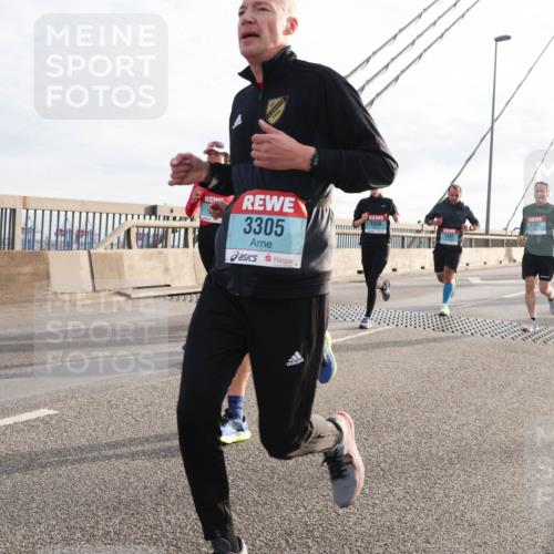 03.10.2024 - Köhlbrandbrückenlauf Matties Gatica Varas http://msf.ph/oto/7183103 03.10.2024 09:25:17 Position 2 1230, 1701, 3305, 1432 meine-sportfotos.de