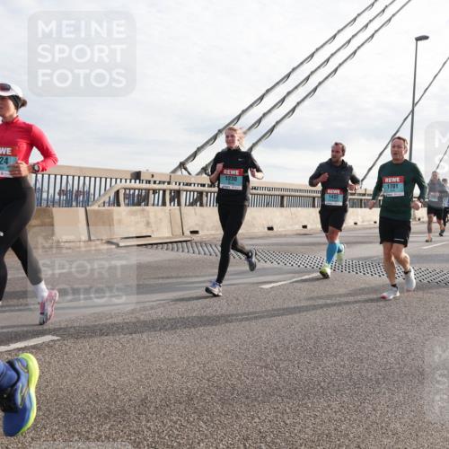 03.10.2024 - Köhlbrandbrückenlauf Matties Gatica Varas http://msf.ph/oto/7183155 03.10.2024 09:25:18 Position 2 1424, 1230, 1701, 1432 meine-sportfotos.de
