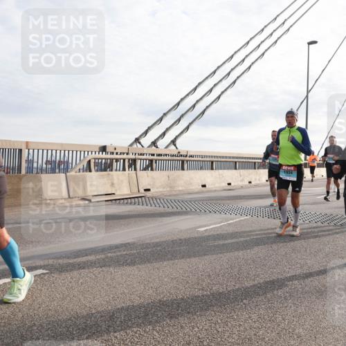 03.10.2024 - Köhlbrandbrückenlauf Matties Gatica Varas http://msf.ph/oto/7183315 03.10.2024 09:25:20 Position 2 1432, 1934, 1676, 1389 meine-sportfotos.de