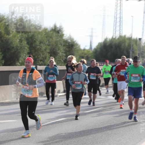 03.10.2024 - Köhlbrandbrückenlauf Fuchs,  Jonas http://msf.ph/oto/7183428 03.10.2024 09:18:05 Position 3 2287, 2114, 2498, 14764, 2493, 2041, 1421 meine-sportfotos.de