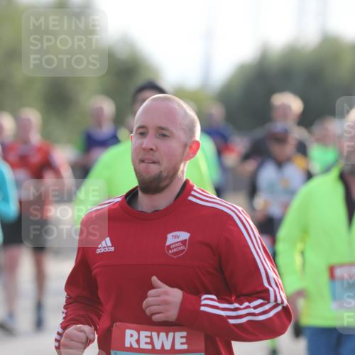 03.10.2024 - Köhlbrandbrückenlauf Fuchs,  Jonas http://msf.ph/oto/7183532 03.10.2024 09:18:13 Position 3  meine-sportfotos.de