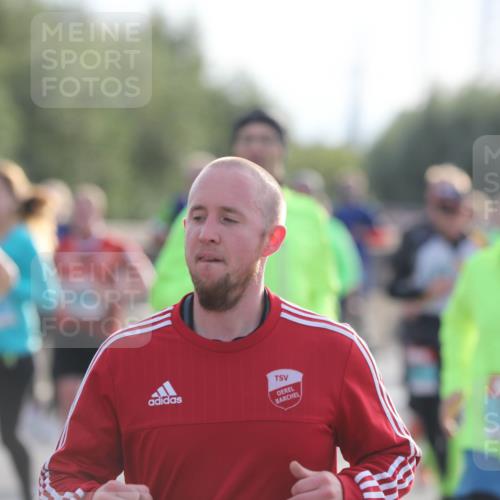 03.10.2024 - Köhlbrandbrückenlauf Fuchs,  Jonas http://msf.ph/oto/7183539 03.10.2024 09:18:13 Position 3  meine-sportfotos.de
