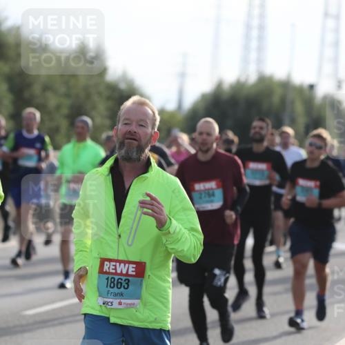 03.10.2024 - Köhlbrandbrückenlauf Fuchs,  Jonas http://msf.ph/oto/7183558 03.10.2024 09:18:14 Position 3 1863, 2764 meine-sportfotos.de
