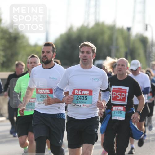 03.10.2024 - Köhlbrandbrückenlauf Fuchs,  Jonas http://msf.ph/oto/7183596 03.10.2024 09:18:17 Position 3 2433, 2435, 2765, 2766, 841, 30 meine-sportfotos.de