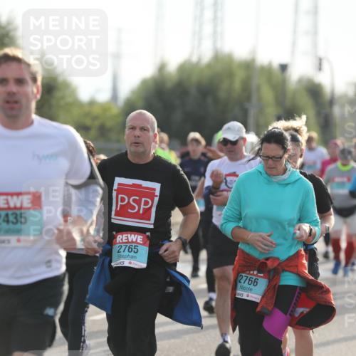 03.10.2024 - Köhlbrandbrückenlauf Fuchs,  Jonas http://msf.ph/oto/7183629 03.10.2024 09:18:19 Position 3 2435, 2042, 2765, 2766 meine-sportfotos.de