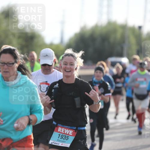 03.10.2024 - Köhlbrandbrückenlauf Fuchs,  Jonas http://msf.ph/oto/7183667 03.10.2024 09:18:21 Position 3 27, 1935 meine-sportfotos.de
