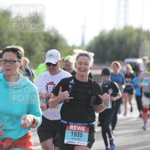 03.10.2024 - Köhlbrandbrückenlauf Fuchs,  Jonas http://msf.ph/oto/7183677 03.10.2024 09:18:21 Position 3 5, 1935 meine-sportfotos.de