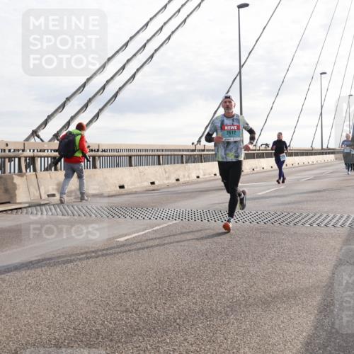 03.10.2024 - Köhlbrandbrückenlauf Matties Gatica Varas http://msf.ph/oto/7184034 03.10.2024 09:25:29 Position 2 2612 meine-sportfotos.de