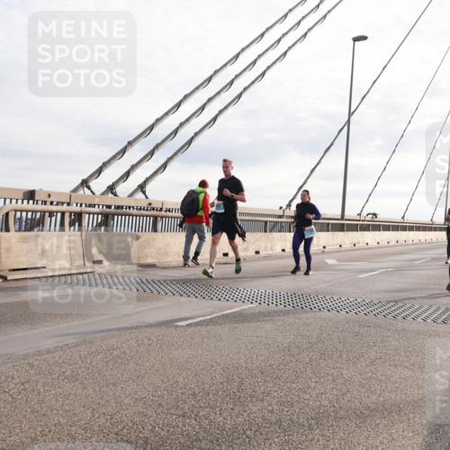 03.10.2024 - Köhlbrandbrückenlauf Matties Gatica Varas http://msf.ph/oto/7184149 03.10.2024 09:25:31 Position 2 1700 meine-sportfotos.de