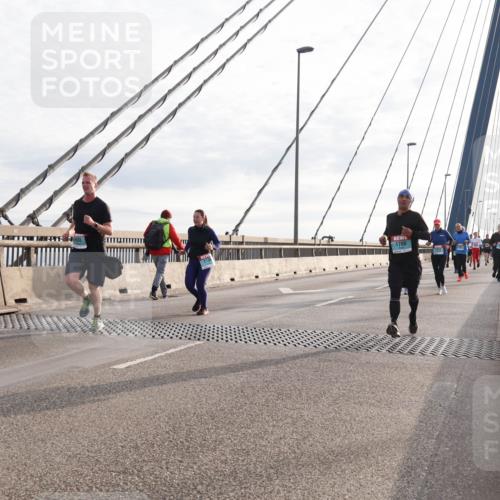 03.10.2024 - Köhlbrandbrückenlauf Matties Gatica Varas http://msf.ph/oto/7184208 03.10.2024 09:25:31 Position 2 1700 meine-sportfotos.de