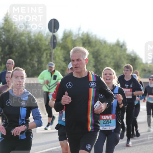 03.10.2024 - Köhlbrandbrückenlauf Fuchs,  Jonas http://msf.ph/oto/7184360 03.10.2024 09:18:50 Position 3 2248, 2354 meine-sportfotos.de