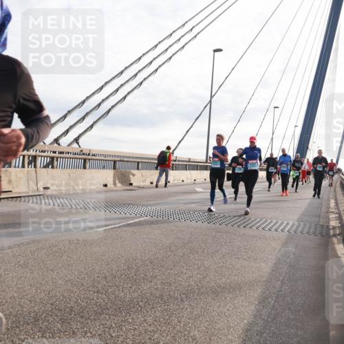 03.10.2024 - Köhlbrandbrückenlauf Matties Gatica Varas http://msf.ph/oto/7184397 03.10.2024 09:25:34 Position 2 1700, 1412 meine-sportfotos.de
