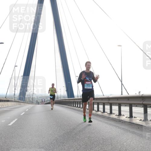 03.10.2024 - Köhlbrandbrückenlauf Jannik Wohlers http://msf.ph/oto/7184459 03.10.2024 09:17:42 Position 1 1014 meine-sportfotos.de