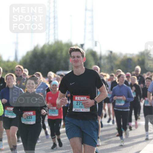 03.10.2024 - Köhlbrandbrückenlauf Fuchs,  Jonas http://msf.ph/oto/7184521 03.10.2024 09:19:02 Position 3 2860, 133, 2188, 2416, 271 meine-sportfotos.de