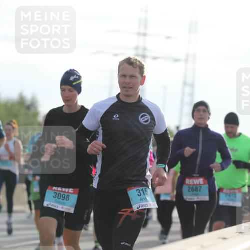 03.10.2024 - Köhlbrandbrückenlauf Fuchs,  Jonas http://msf.ph/oto/7184906 03.10.2024 09:19:41 Position 3 23, 16, 3098, 315, 2687 meine-sportfotos.de