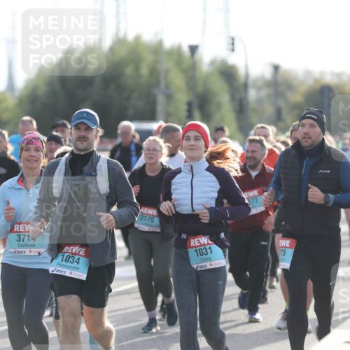 03.10.2024 - Köhlbrandbrückenlauf Fuchs,  Jonas http://msf.ph/oto/7185280 03.10.2024 09:20:19 Position 3 3714, 1034, 2179, 23, 1031, 115, 3738 meine-sportfotos.de