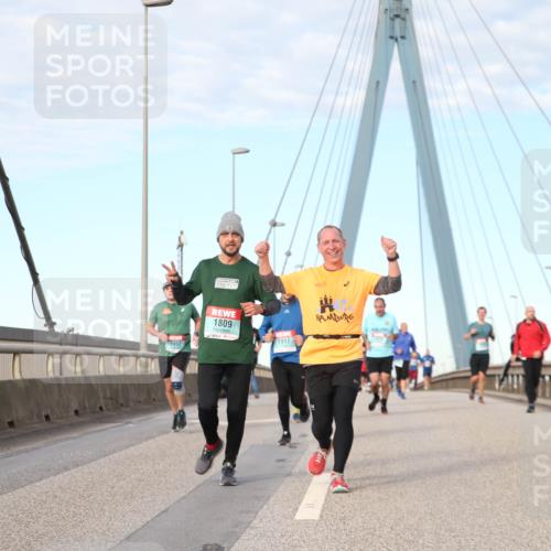 03.10.2024 - Köhlbrandbrückenlauf Jannik Wohlers http://msf.ph/oto/7185286 03.10.2024 09:44:01 Position 2 1497, 1809, 1917 meine-sportfotos.de