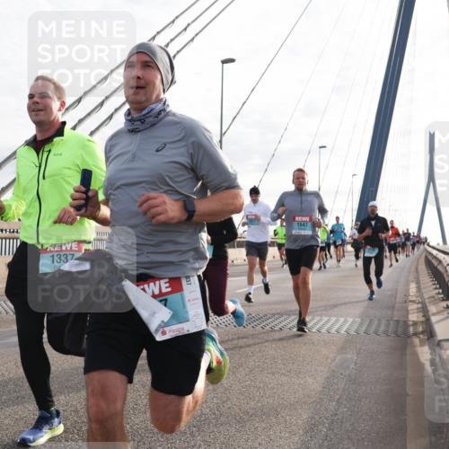 03.10.2024 - Köhlbrandbrückenlauf Matties Gatica Varas http://msf.ph/oto/7185644 03.10.2024 09:25:50 Position 2 1337, 1547 meine-sportfotos.de