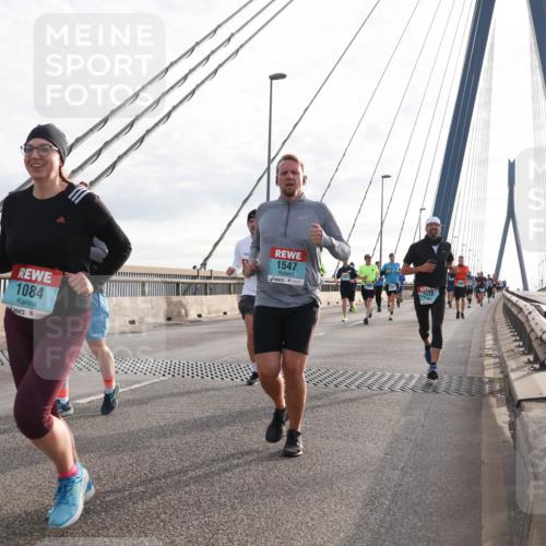 03.10.2024 - Köhlbrandbrückenlauf Matties Gatica Varas http://msf.ph/oto/7185690 03.10.2024 09:25:51 Position 2 1084, 1547, 2138 meine-sportfotos.de
