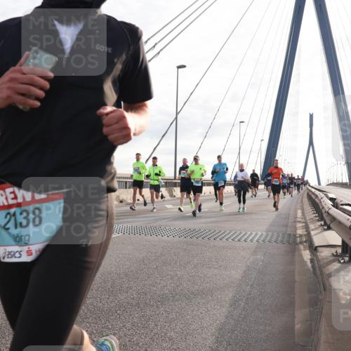 03.10.2024 - Köhlbrandbrückenlauf Matties Gatica Varas http://msf.ph/oto/7185848 03.10.2024 09:25:53 Position 2 2138, 74 meine-sportfotos.de