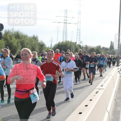 03.10.2024 - Köhlbrandbrückenlauf Fuchs,  Jonas http://msf.ph/oto/7185951 03.10.2024 09:20:46 Position 3 205, 3, 3463, 3681, 111 meine-sportfotos.de