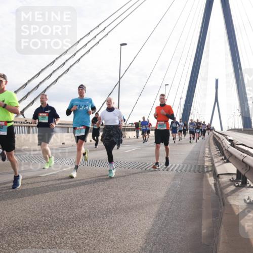 03.10.2024 - Köhlbrandbrückenlauf Matties Gatica Varas http://msf.ph/oto/7186051 03.10.2024 09:25:55 Position 2 1655, 1409, 2062, 2422, 2127 meine-sportfotos.de