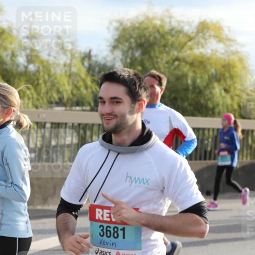 03.10.2024 - Köhlbrandbrückenlauf Fuchs,  Jonas http://msf.ph/oto/7186059 03.10.2024 09:20:49 Position 3 205, 3681 meine-sportfotos.de