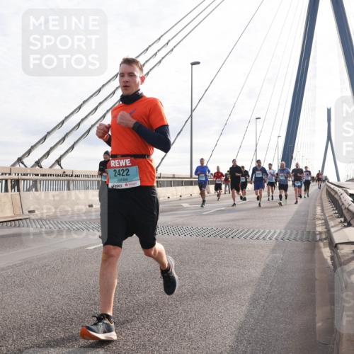 03.10.2024 - Köhlbrandbrückenlauf Matties Gatica Varas http://msf.ph/oto/7186148 03.10.2024 09:25:57 Position 2 2422 meine-sportfotos.de