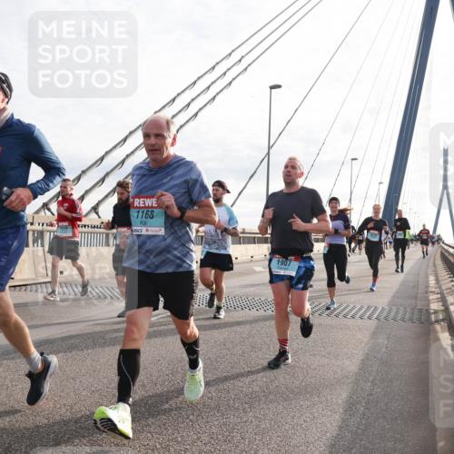 03.10.2024 - Köhlbrandbrückenlauf Matties Gatica Varas http://msf.ph/oto/7186395 03.10.2024 09:26:01 Position 2 1649, 1523, 1168, 1907 meine-sportfotos.de