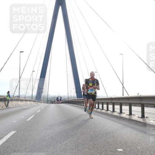 03.10.2024 - Köhlbrandbrückenlauf Jannik Wohlers http://msf.ph/oto/7186503 03.10.2024 09:17:50 Position 1 1054 meine-sportfotos.de