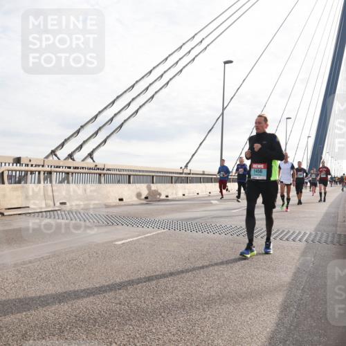 03.10.2024 - Köhlbrandbrückenlauf Matties Gatica Varas http://msf.ph/oto/7186550 03.10.2024 09:26:04 Position 2 1456 meine-sportfotos.de