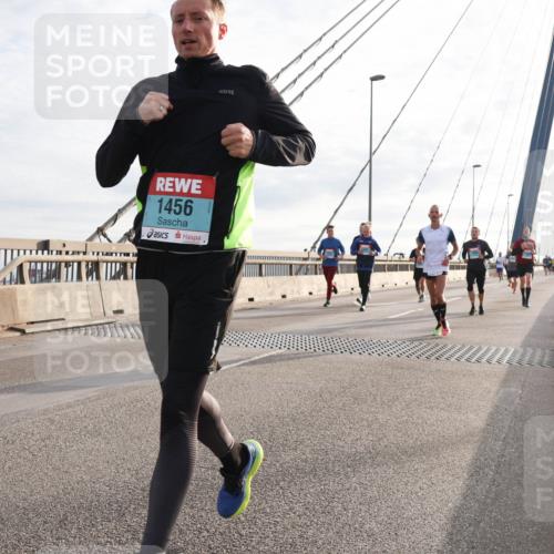 03.10.2024 - Köhlbrandbrückenlauf Matties Gatica Varas http://msf.ph/oto/7186626 03.10.2024 09:26:05 Position 2 1456 meine-sportfotos.de