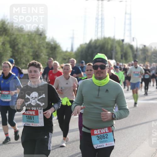 03.10.2024 - Köhlbrandbrückenlauf Fuchs,  Jonas http://msf.ph/oto/7186677 03.10.2024 09:21:11 Position 3 2823, 1861, 3062 meine-sportfotos.de