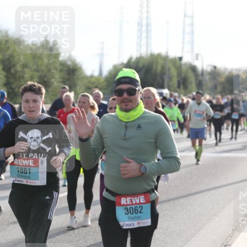 03.10.2024 - Köhlbrandbrückenlauf Fuchs,  Jonas http://msf.ph/oto/7186688 03.10.2024 09:21:11 Position 3 2823, 1861, 8, 044, 3062 meine-sportfotos.de