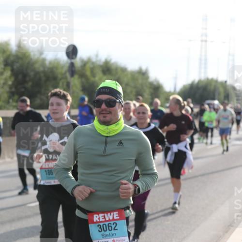 03.10.2024 - Köhlbrandbrückenlauf Fuchs,  Jonas http://msf.ph/oto/7186737 03.10.2024 09:21:12 Position 3 186, 3062 meine-sportfotos.de