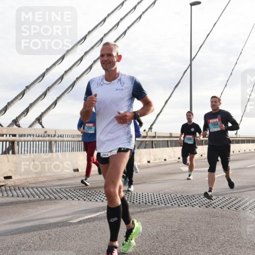 03.10.2024 - Köhlbrandbrückenlauf Matties Gatica Varas http://msf.ph/oto/7186745 03.10.2024 09:26:07 Position 2 1035, 1285, 1958, 1535 meine-sportfotos.de