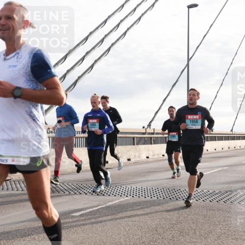 03.10.2024 - Köhlbrandbrückenlauf Matties Gatica Varas http://msf.ph/oto/7186794 03.10.2024 09:26:07 Position 2 1808, 1285, 1958, 1535 meine-sportfotos.de