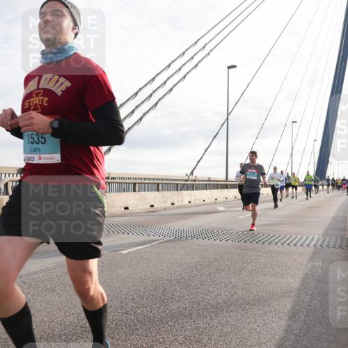 03.10.2024 - Köhlbrandbrückenlauf Matties Gatica Varas http://msf.ph/oto/7186944 03.10.2024 09:26:10 Position 2 1535, 1279 meine-sportfotos.de