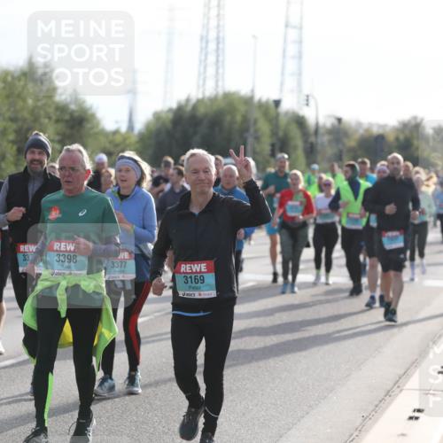 03.10.2024 - Köhlbrandbrückenlauf Fuchs,  Jonas http://msf.ph/oto/7186966 03.10.2024 09:21:22 Position 3 2378, 3675, 33, 3398, 3377, 3169 meine-sportfotos.de
