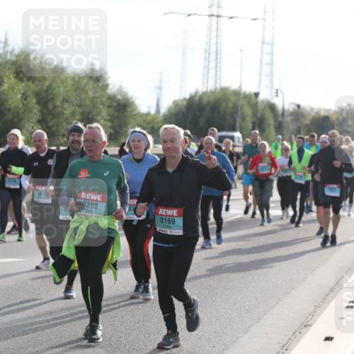 03.10.2024 - Köhlbrandbrückenlauf Fuchs,  Jonas http://msf.ph/oto/7186976 03.10.2024 09:21:23 Position 3 3018, 2376, 3675, 3398, 3169 meine-sportfotos.de