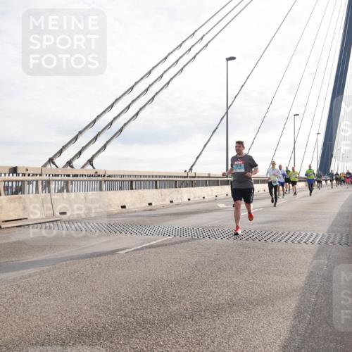 03.10.2024 - Köhlbrandbrückenlauf Matties Gatica Varas http://msf.ph/oto/7186979 03.10.2024 09:26:10 Position 2 1279 meine-sportfotos.de