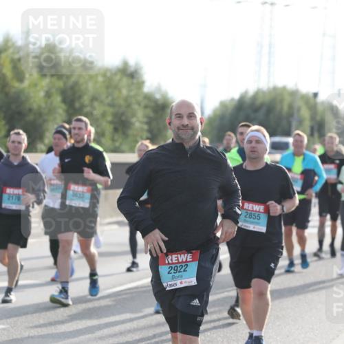 03.10.2024 - Köhlbrandbrückenlauf Fuchs,  Jonas http://msf.ph/oto/7187090 03.10.2024 09:21:28 Position 3 2170, 3633, 2922, 2855 meine-sportfotos.de
