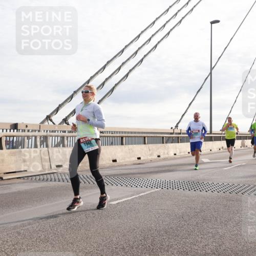 03.10.2024 - Köhlbrandbrückenlauf Matties Gatica Varas http://msf.ph/oto/7187274 03.10.2024 09:26:14 Position 2 1942, 1602, 1878 meine-sportfotos.de