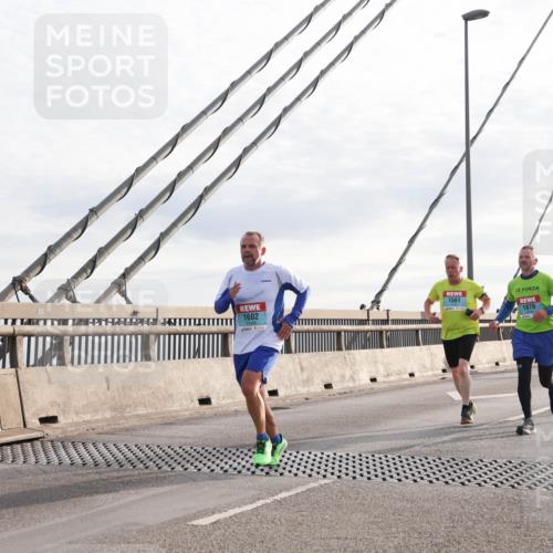 03.10.2024 - Köhlbrandbrückenlauf Matties Gatica Varas http://msf.ph/oto/7187404 03.10.2024 09:26:15 Position 2 1561, 1602, 1878, 311 meine-sportfotos.de