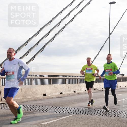 03.10.2024 - Köhlbrandbrückenlauf Matties Gatica Varas http://msf.ph/oto/7187491 03.10.2024 09:26:16 Position 2 1602, 1561, 187, 2311 meine-sportfotos.de