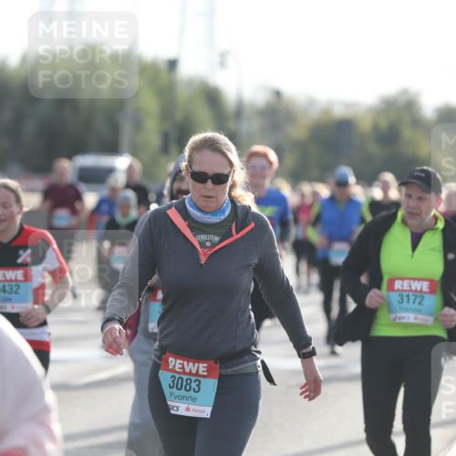 03.10.2024 - Köhlbrandbrückenlauf Fuchs,  Jonas http://msf.ph/oto/7187659 03.10.2024 09:22:28 Position 3 4, 3432, 3083, 3172 meine-sportfotos.de